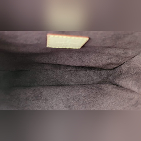 NEW Authentic Louis Vuitton Pochette Metis Mongram - Picture 11 of 16